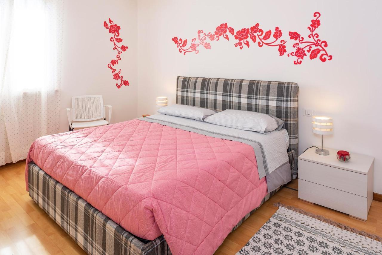 Casa Poppea Apartment Bardolino Bagian luar foto